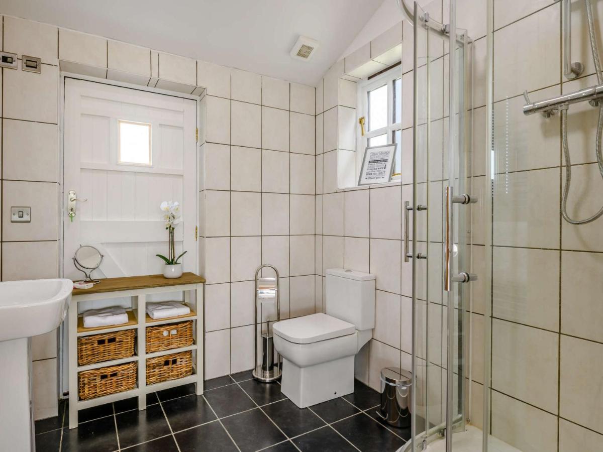 Villa 2 Bed In Woodbridge 81441 Burgh  Esterno foto
